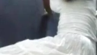 ஒரு ஒல்லியாக வெள்ளை ஸ்லட் கொண்ட POV-ஆபாச லத்தீன் படகோட்டி உதவியது
