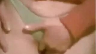 இறுக்கமான குதத்தில் ரஷ்ய அழகு இடது சேவல்